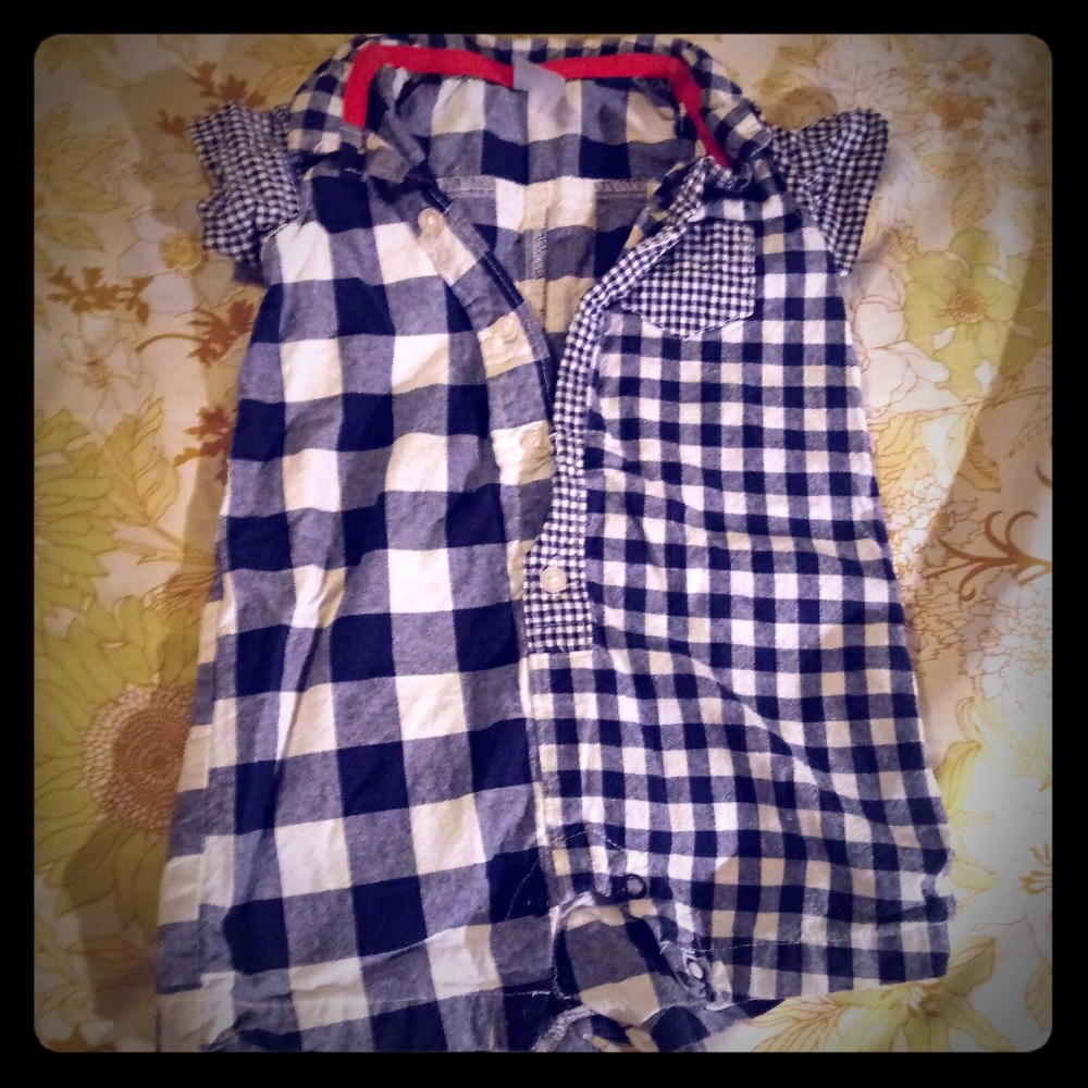 Onsie checkered